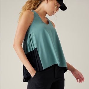 Athleta Swing Forward Top size:M